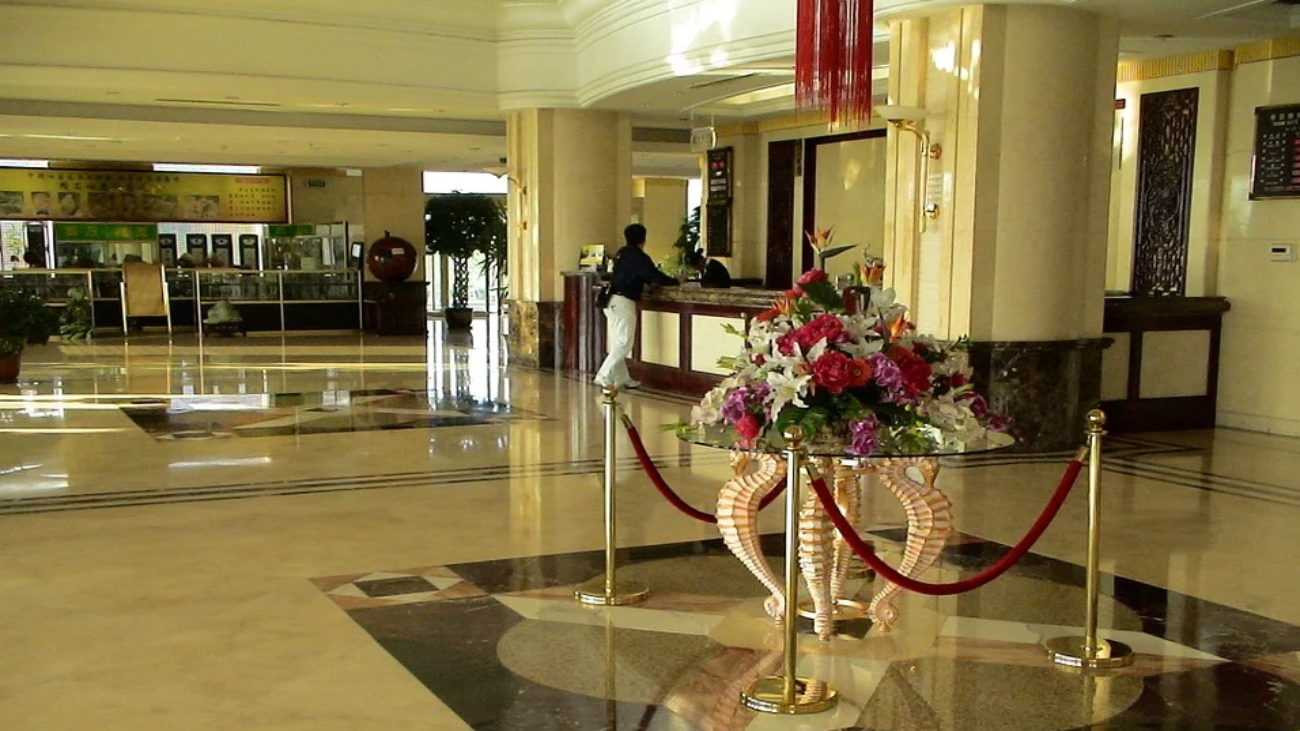 Se buscan recepcionistas para la temporada de Navidad en Madrid