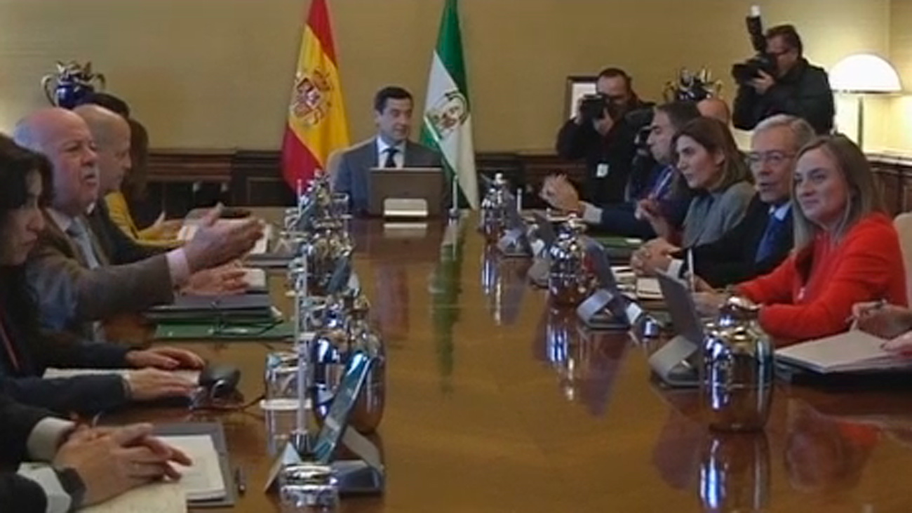 Sánchez amenaza con intervenir las cuentas de Andalucía si no hay ajustes