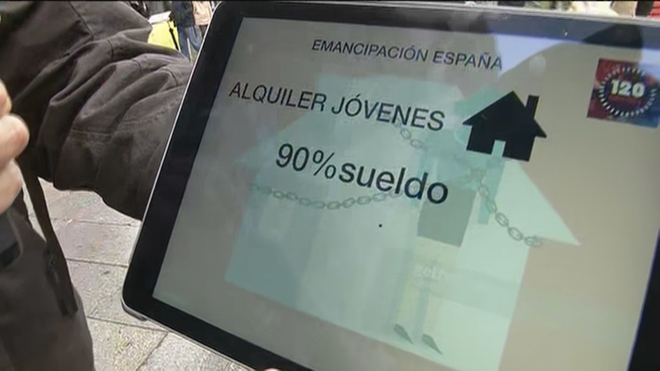 El 81% de los jóvenes españoles menores de 30 años no puede irse de casa de sus padres