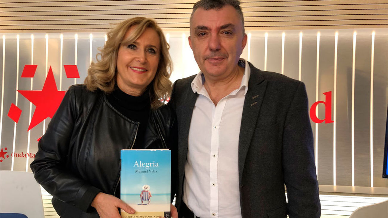 Nieves Herrero con Manuel Vilas