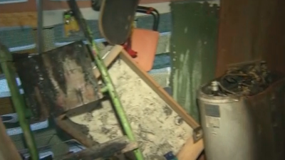 Un petardo lanzado por un chaval incendia una casa en Humanes y causa serios daños