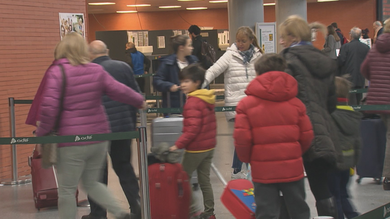 Comienza el paro de los trabajadores de Renfe coincidiendo con el inicio de las vacaciones