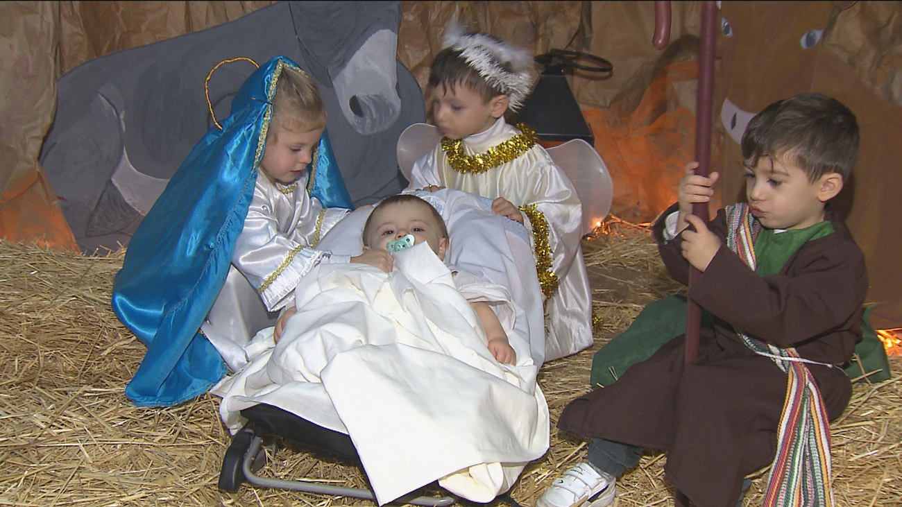 Un belén viviente en Móstoles de cero a tres años