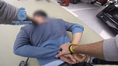 La policía detiene una entrega de 700 kg de cocaína en un parking de Alcalá de Henares