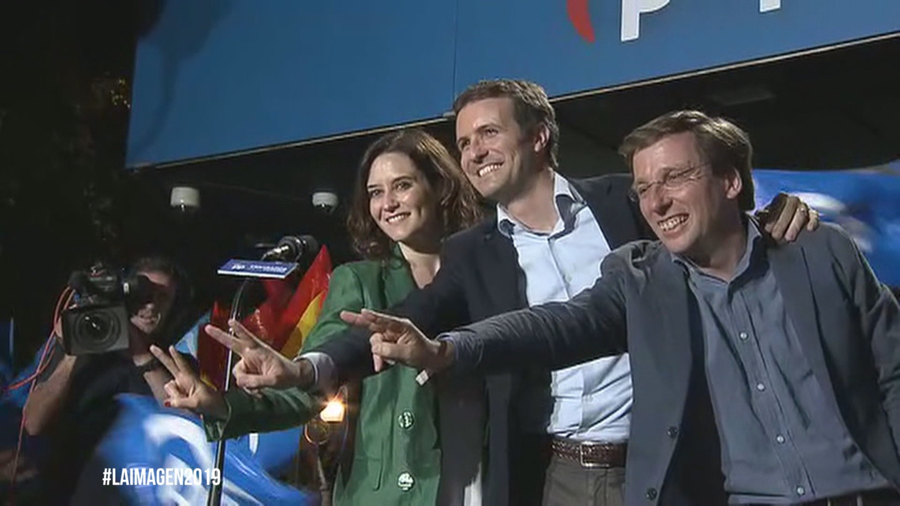 Almeida y Ayuso recuerdan el 26-M, la noche clave para el Partido Popular