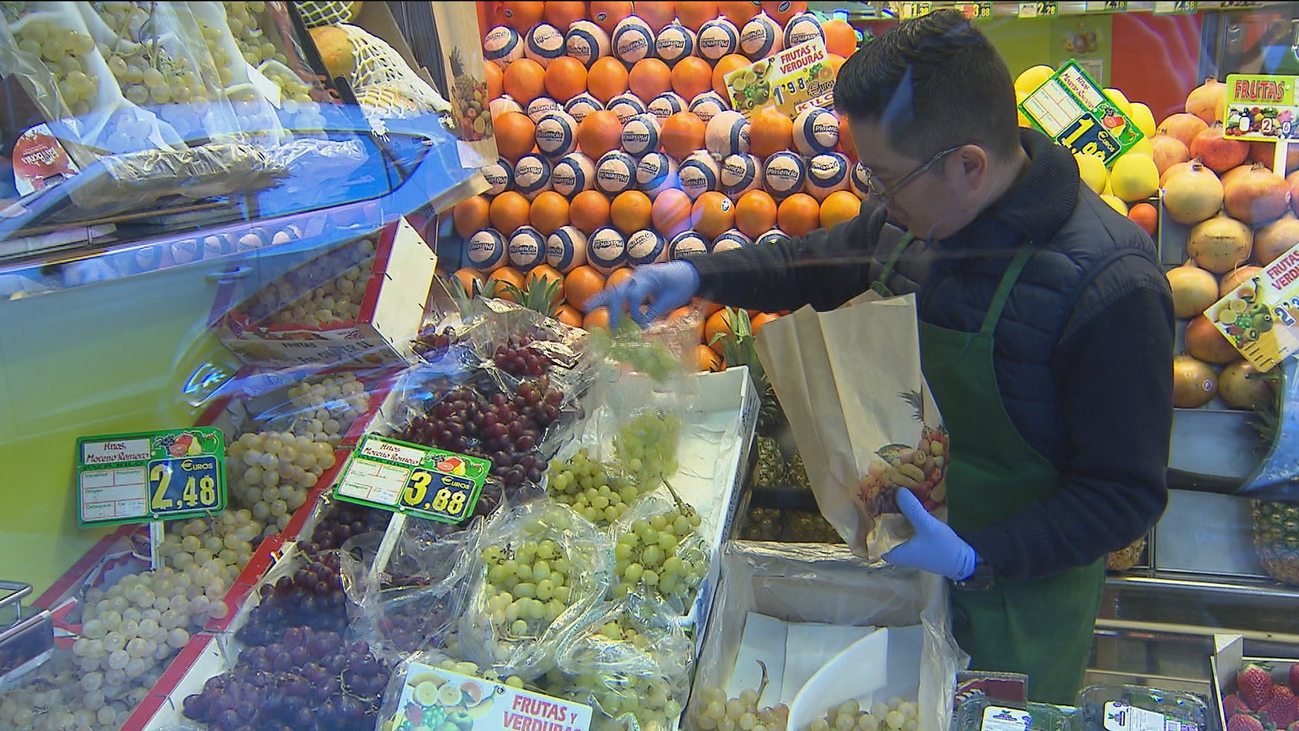 Mercamadrid vende hasta cinco millones de kilos de uva de cara a la Nochevieja