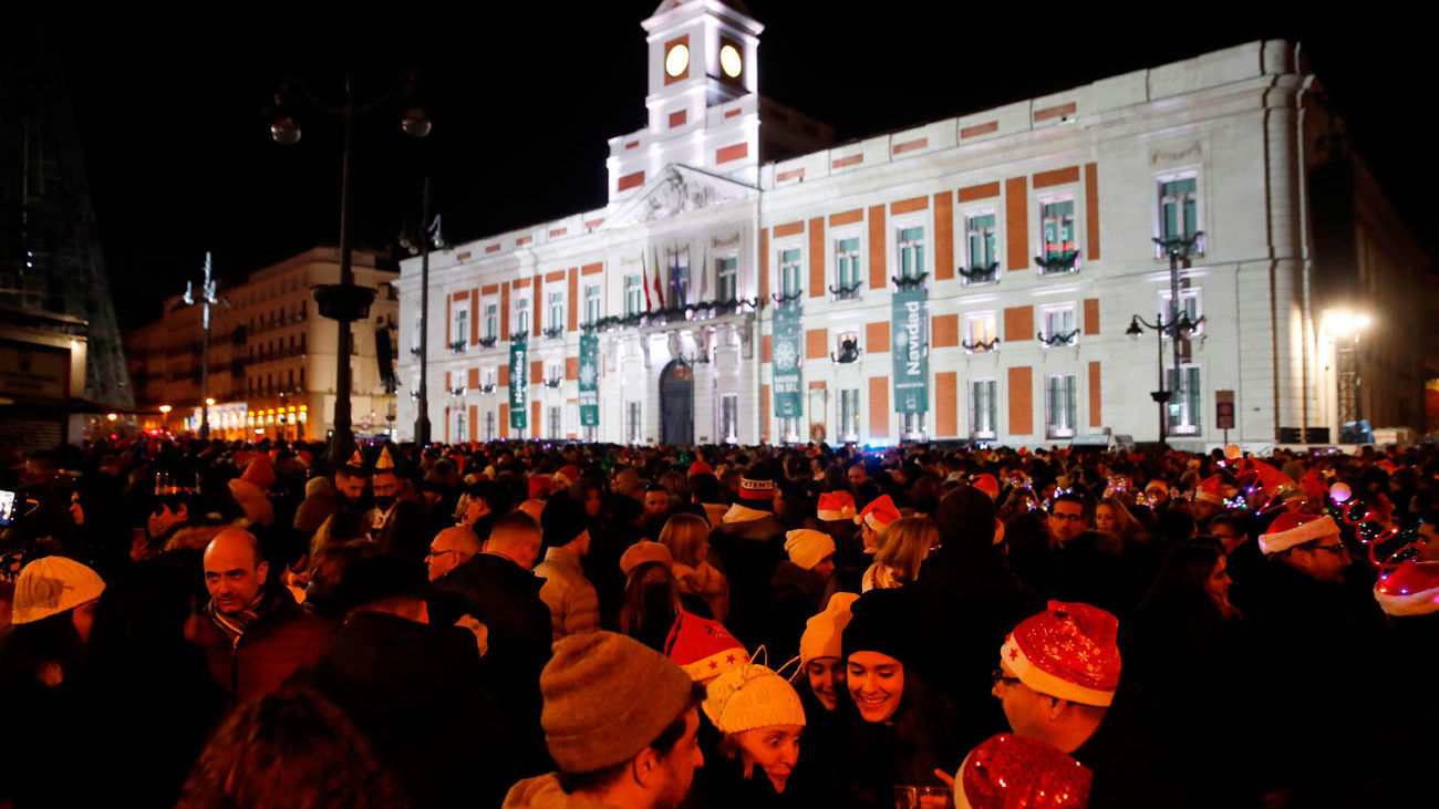 Martínez-Almeida apuesta por mantener las campanadas en Sol con menos aforo