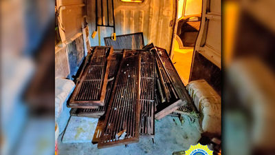 Dos detenidos en Alcorcón por robo con fuerza de las rejillas de un instituto