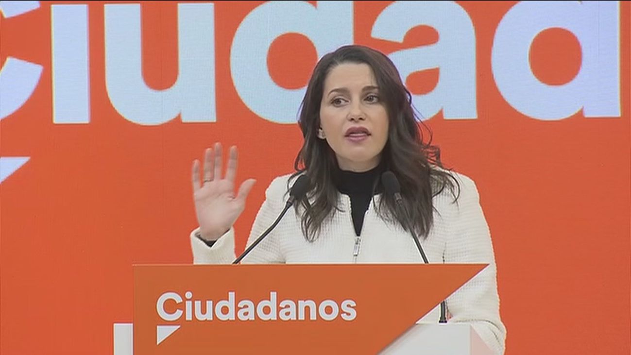 Arrimadas plantea que Cs sea un partido "puente" para construir consensos