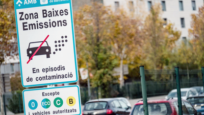 Barcelona “expulsa” 140.000 coches