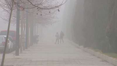 El frío y la niebla mantienen la ‘boina’ de la contaminación en Madrid por la falta de viento
