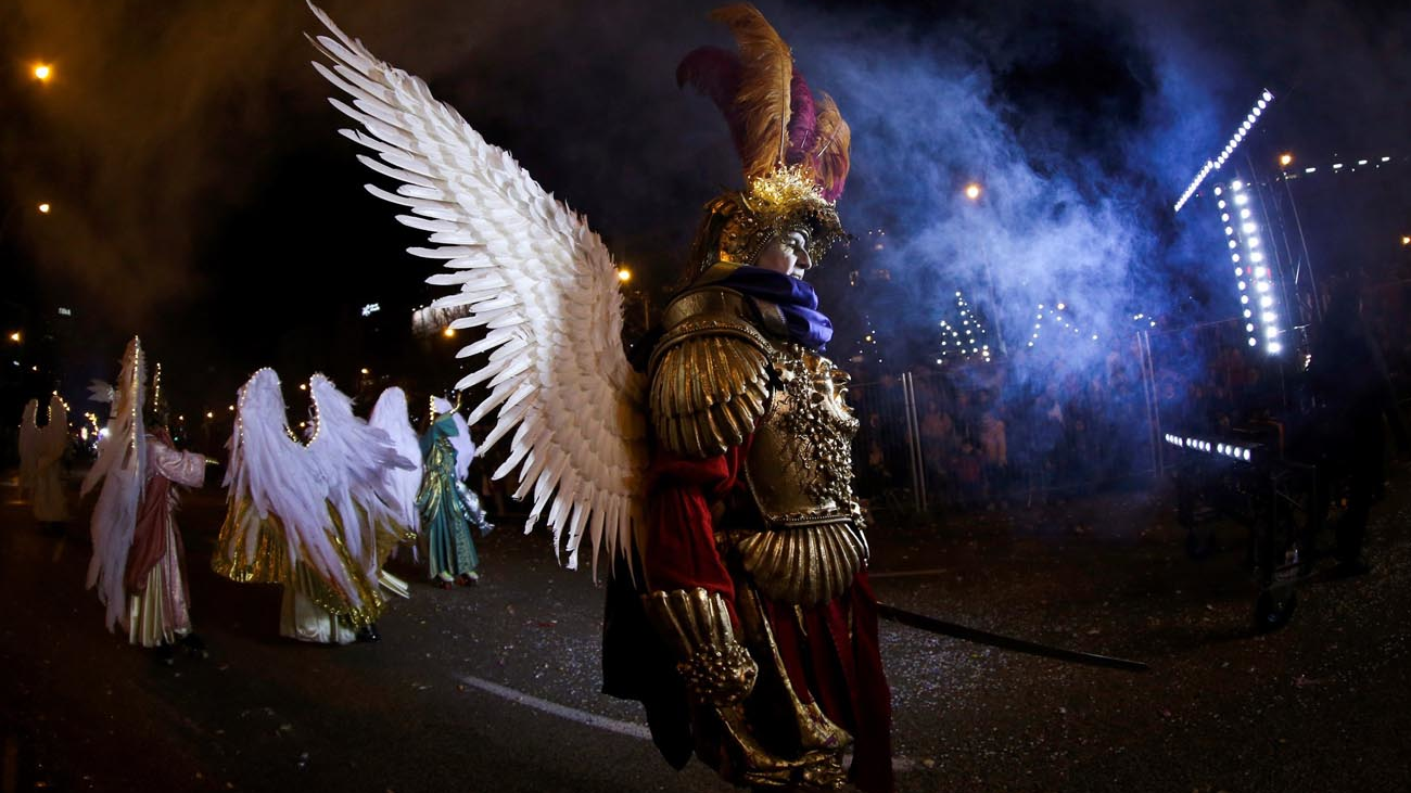 Europa, Asia y África, presentes en una cabalgata de valores universales