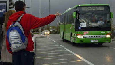 Los conductores de Alsa retoman la huelga de autobuses en la Sierra Oeste