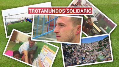 Alberto Aragoneses, del Alcobendas Sport, ayuda allí donde juega al fútbol