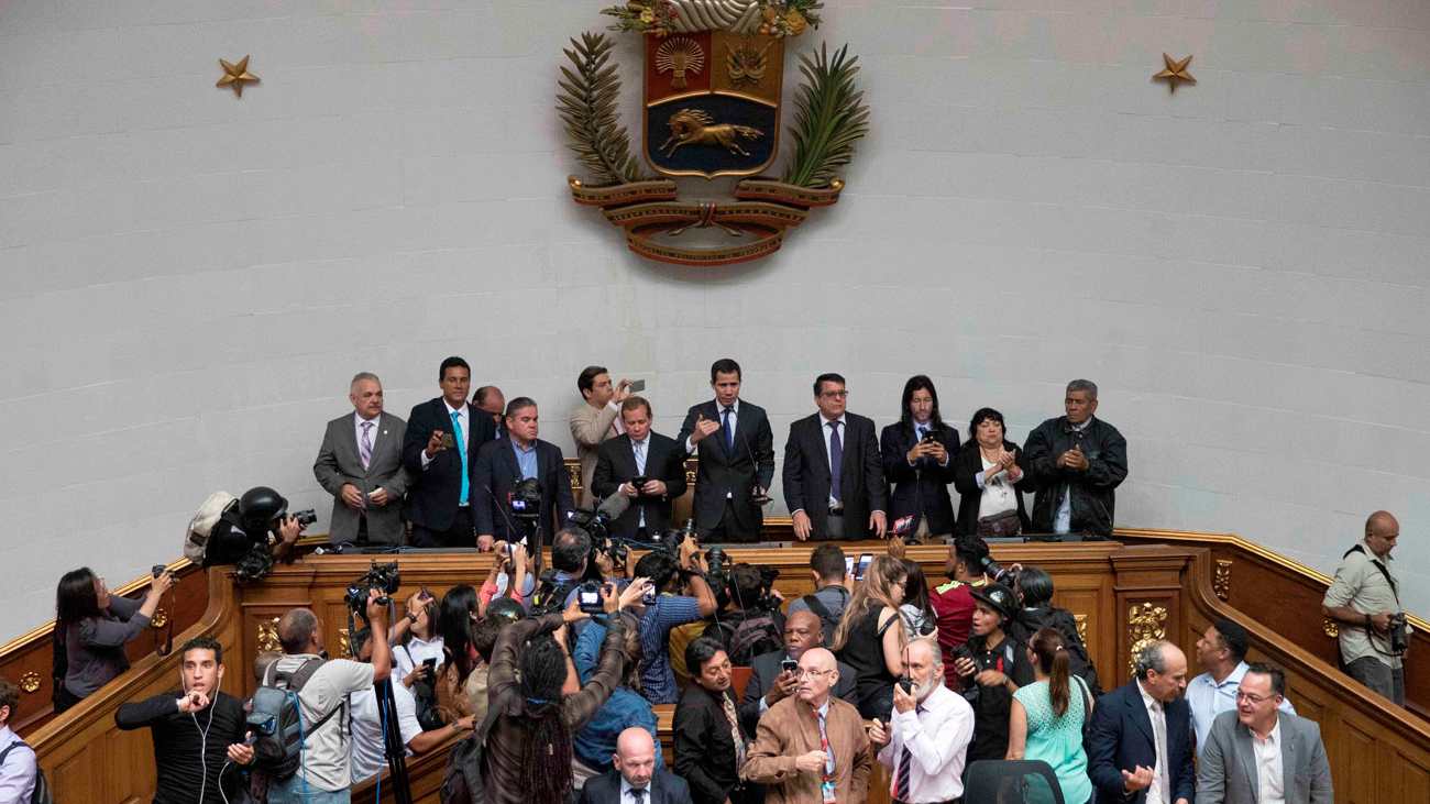 La Asamblea de Venezuela, escenario de nuevos enfrentamientos