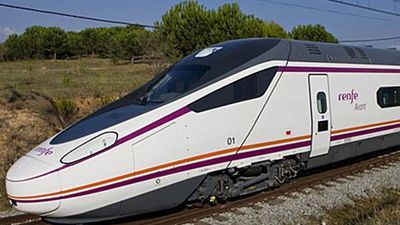 Renfe reduce a la mitad su oferta de trenes y vende solo un tercio de las plazas en cada uno de ellos