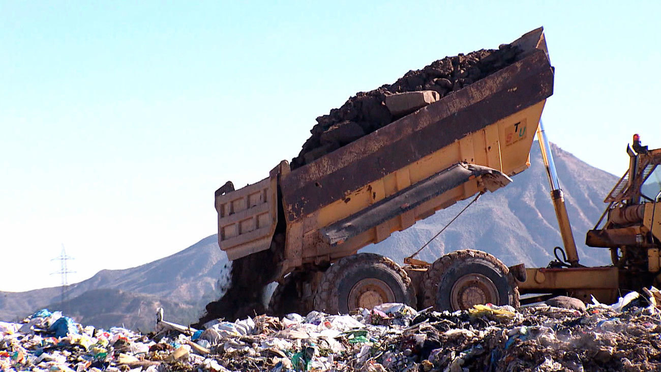 Vallecas protestará en Cibeles frente a llegada de más basura a Valdemingómez