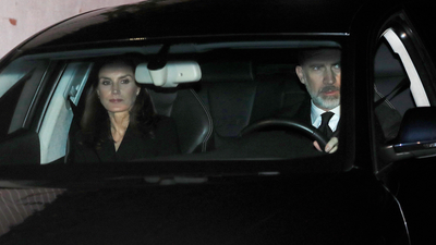 Los reyes acuden a la capilla ardiente de Pilar de Borbón