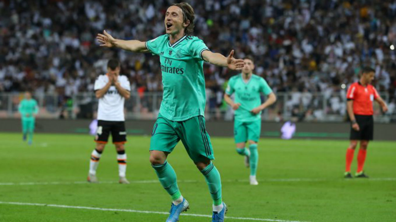 Luka Modric, ante el Valencia