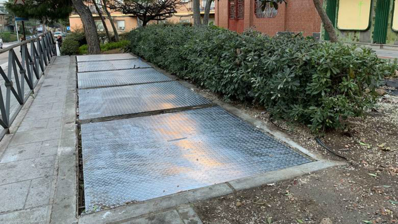 El Ayuntamiento de Alcorcón actúa contra la presencia de ratas en la calle Cisneros