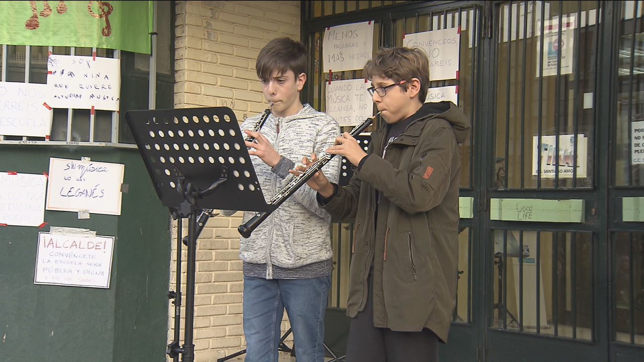 Concierto reivindicativo de los alumnos de escuela municipal de música de Leganés