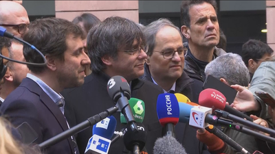 Puigdemont y Comín se estrenan como eurodiputados con el apoyo de Torra y Torrent