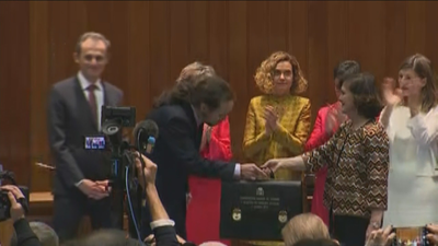 Cuatro vicepresidentes y 18 ministros en el relevo de carteras del gobierno de Sánchez