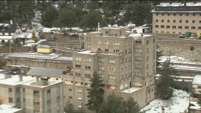 Cerca de 500 familias de Navacerrada y Cercedilla, bajo la amenaza de tener que dejar sus casas