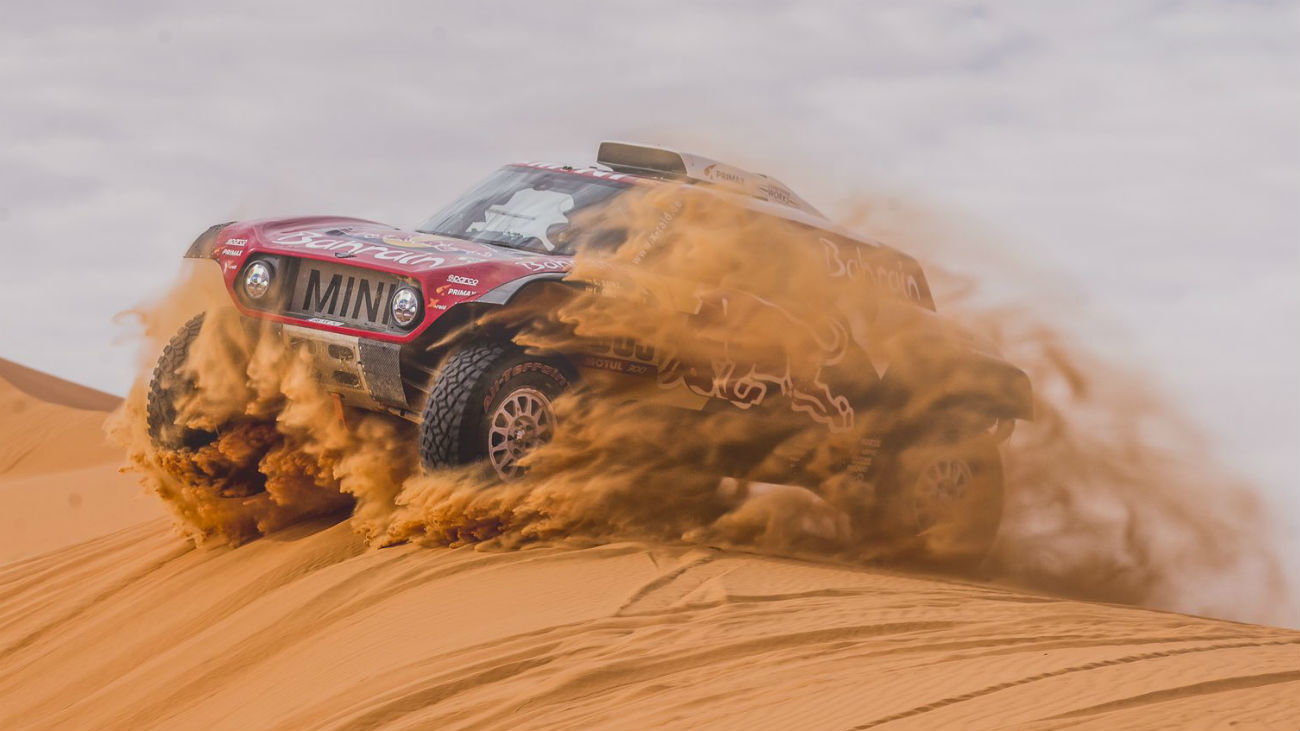 Sainz salva el liderato del Dakar por los pelos