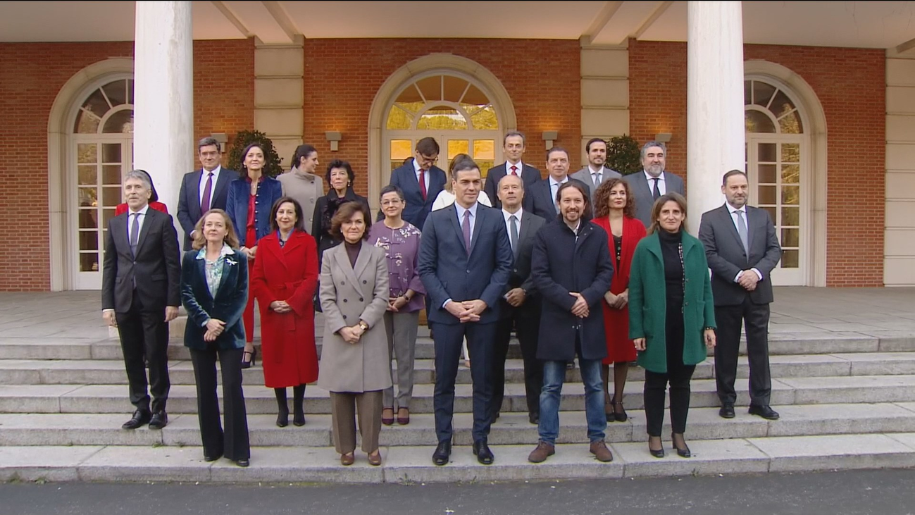 Sánchez confirma a Iván Redondo y  traslada la reunión del Consejo de Ministros al martes