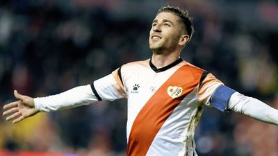 Embarba regresa al Rayo Vallecano cuatro años y medio después