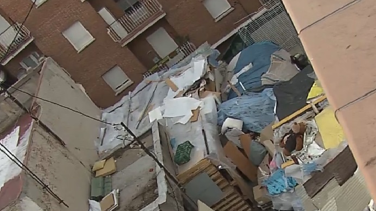 Un edificio okupado, la peor pesadilla de Tetuán