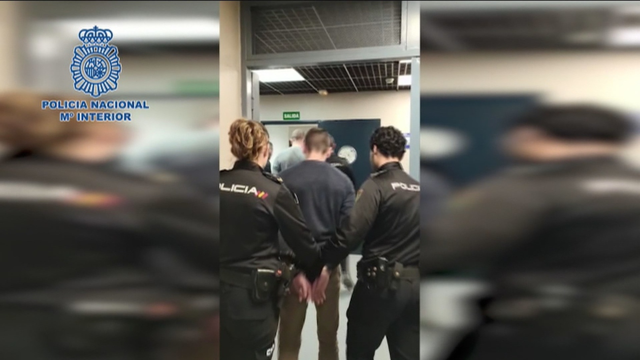 Detenidos en Coslada dos jóvenes tras robar un coche sin saber que tenía geolocalización