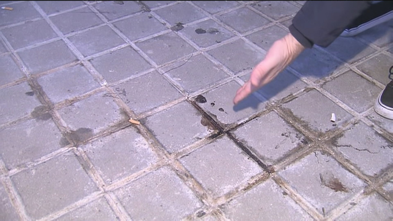 Muere de un infarto en Vicálvaro y desvalijan el cadáver en plena calle