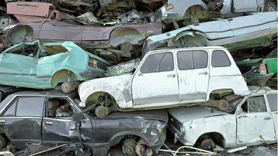 Fuenlabrada retira 106 vehículos abandonados dentro de la campaña 'La calle no es un desguace'