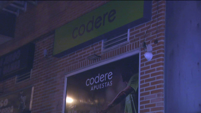 Denuncian en Entrevías la apertura de una casa de apuestas junto a un colegio