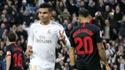 2-1. Un doblete de Casemiro derrota al Sevilla