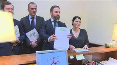 Vox plantea ilegalizar a los partidos “que busquen destruir España”