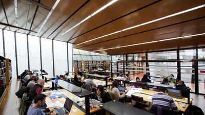 Madrid comprará libros para sus bibliotecas municipales a 25 librerías de la capital