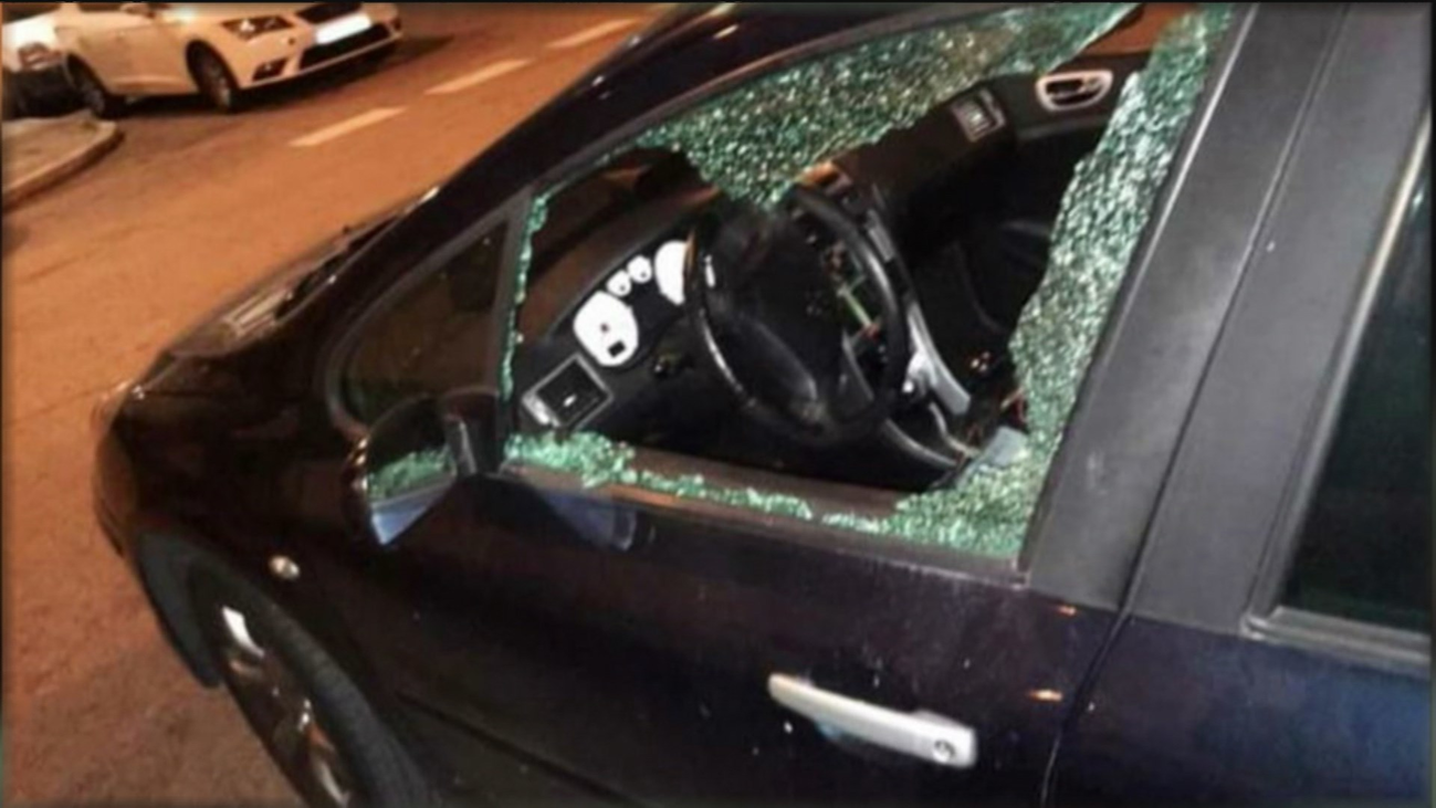 Denuncian robos en coches aparcados en el barrio de Moscardó