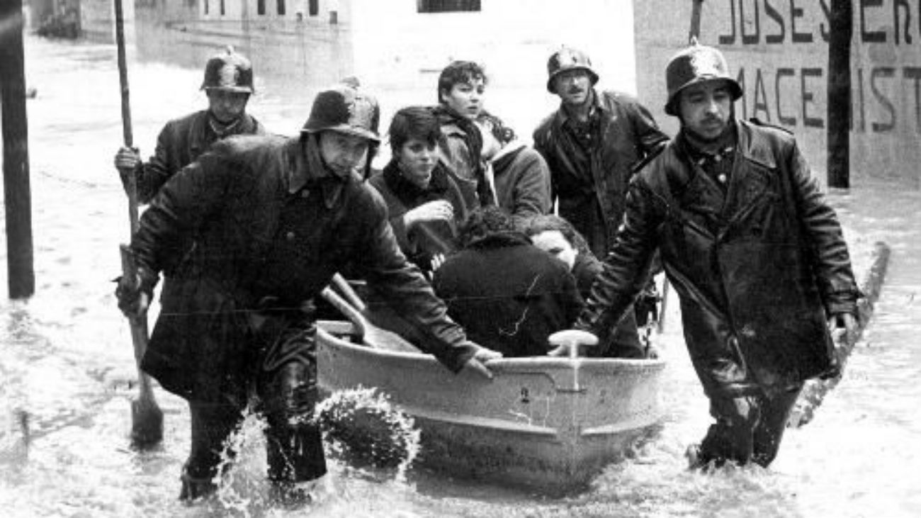 Inundaciones de Vallecas en 1966 (Foto: Bomberos de Madrid)