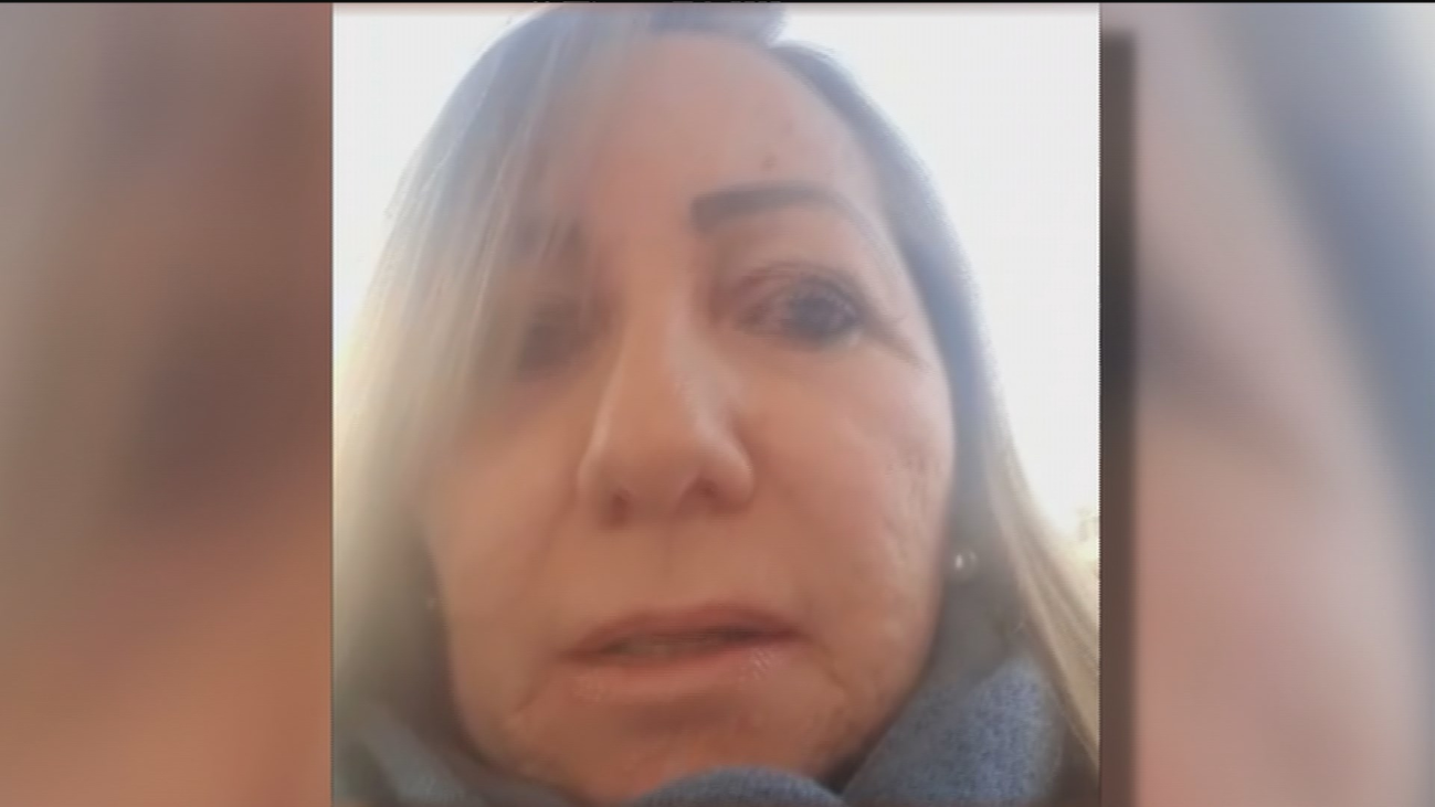 Mari Carmen pide ayuda en Telemadrid para encontrar su bolso robado en el centro comercial Las Rosas