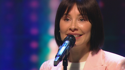 Soraya canta en directo su nuevo single 'Gimme de tu amor'