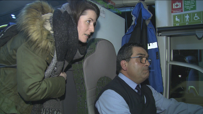 Así ha sido el estreno de las paradas a demanda en los autobuses nocturnos de Madrid