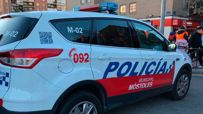 La Policía de Móstoles denuncia a 84 personas por incumplir el confinamiento