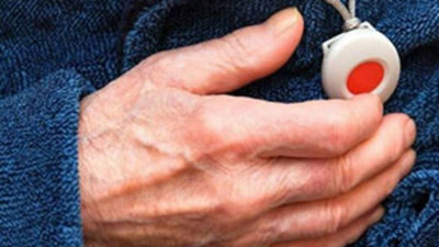 Torrejón de Ardóz pone en alerta a sus ancianos tras detectar estafas relacionadas con el servicio de Teleasistencia