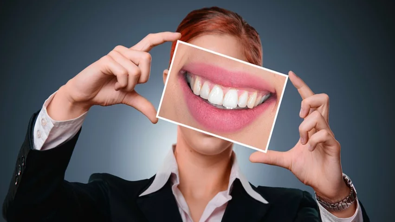 Tratamientos dentales con grandes descuentos en Méndez Álvaro