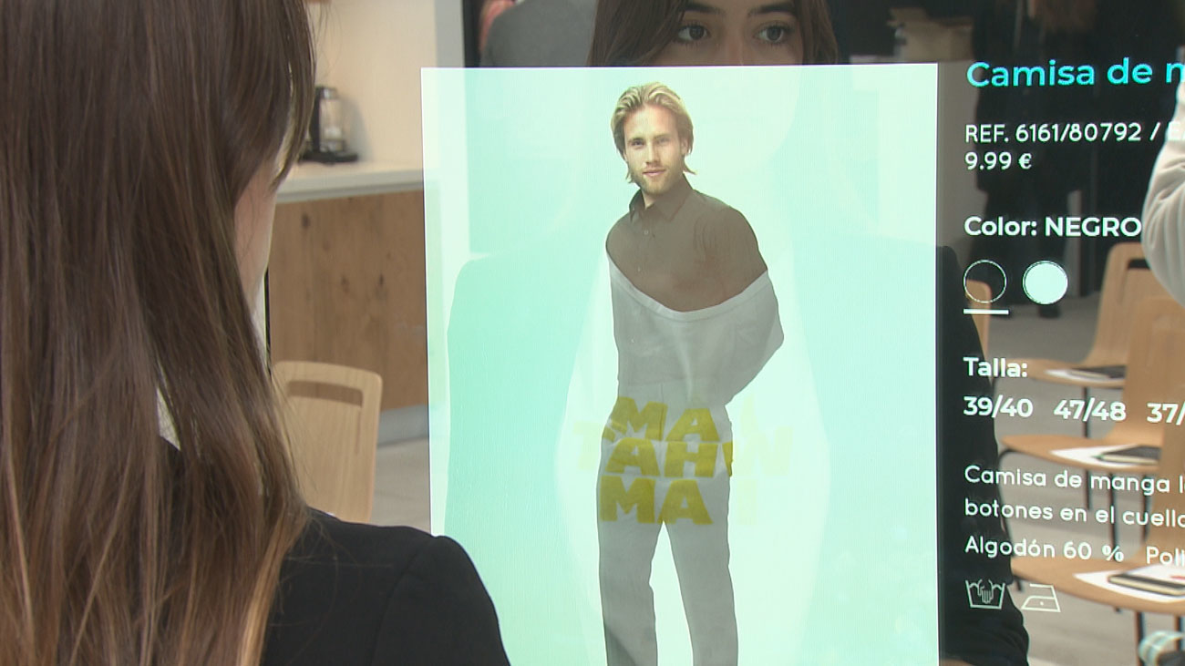 El nuevo espejo inteligente que nos ayudará al ir de compras