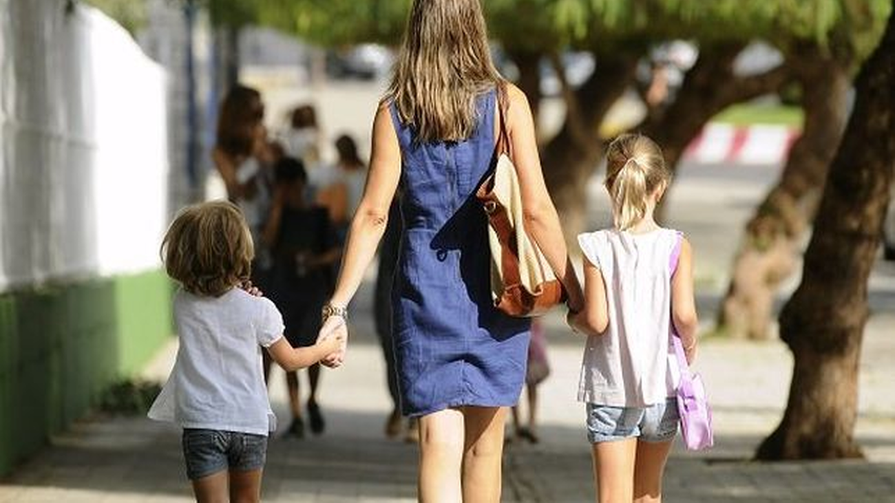 Madrid tendrá en 2021 una ley para dar beneficios y ayudas a las familias monoparentales