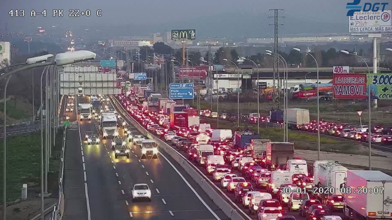 Jueves complicado en Madrid con retenciones por dos alcances en la A-4 y la A-5